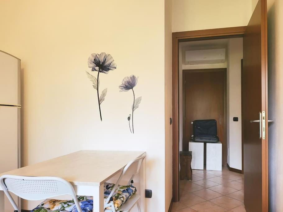 Nido Dei Gelsi Vicino Al Lago Free Parking Intra Bagian luar foto